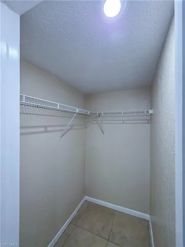 4621  Bayshore  DR, Naples, FL 34112
