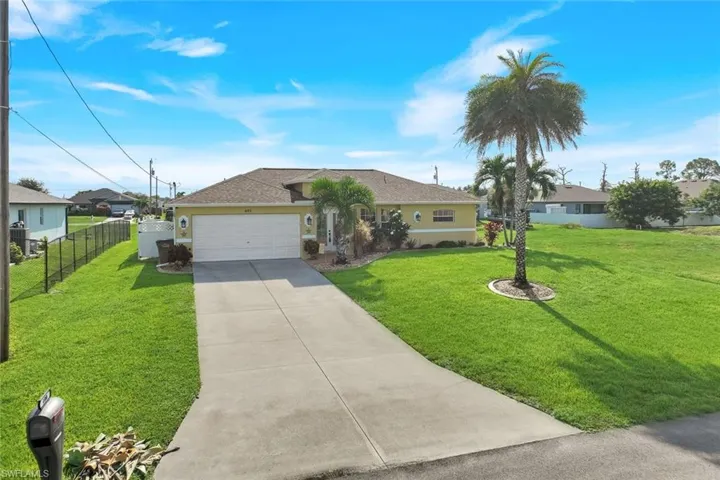 401 Nw 18th Ave, Cape Coral, Florida 33993