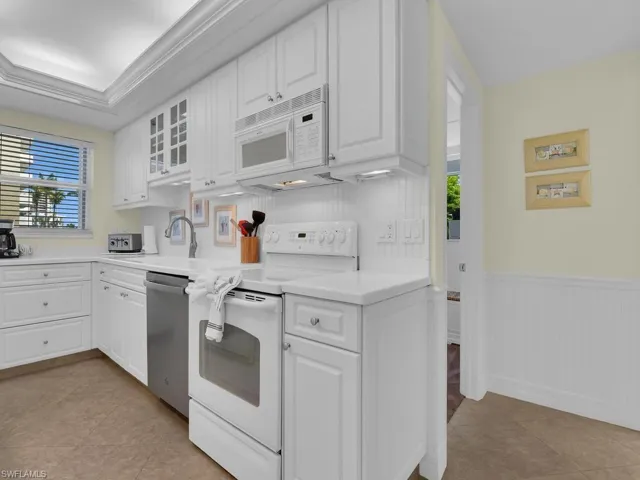 140 Seaview Ct 206s, Marco Island, Florida 34145
