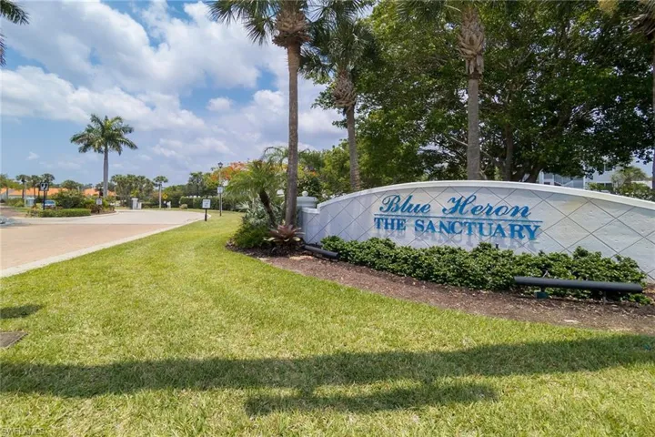7835 Regal Heron Cir 202, Naples, Florida 34104
