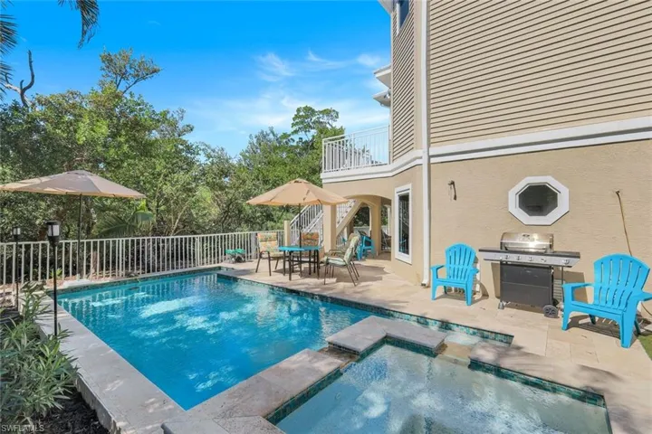 1111 Schooner Pl, Sanibel, Florida 33957