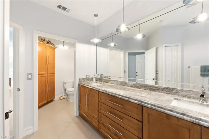 Ensuite Master bathroom
