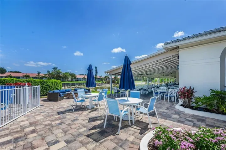 Glen Eagle outdoor dining area