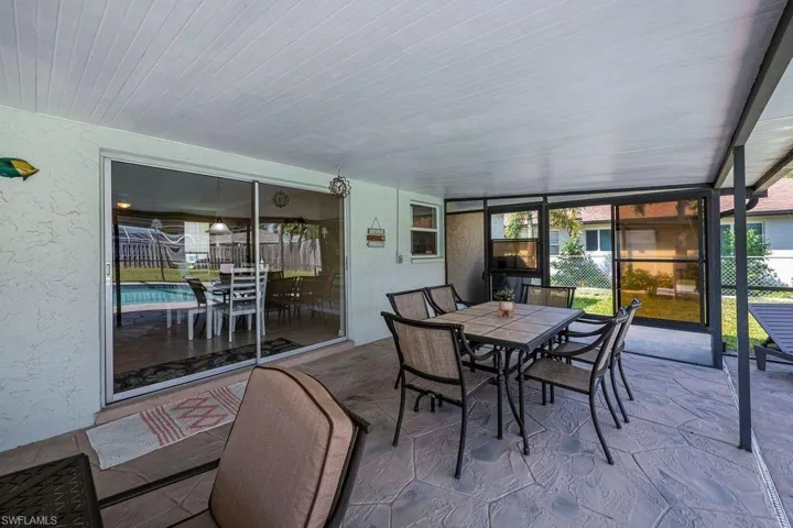 917 Se 35th St, Cape Coral Fl 33904