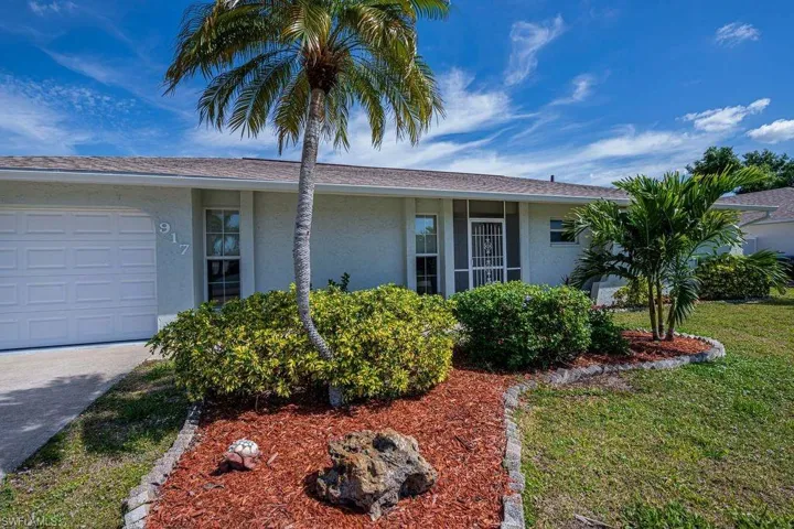 917 Se 35th St, Cape Coral Fl 33904