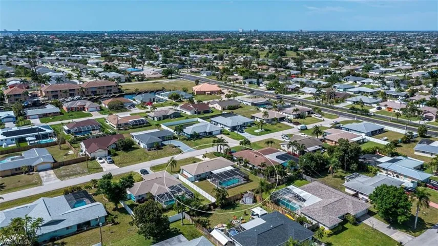 917 Se 35th St, Cape Coral Fl 33904