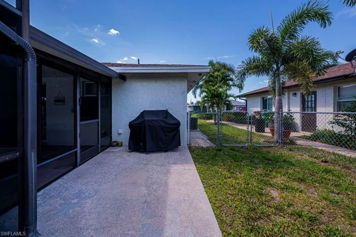 917 Se 35th St, Cape Coral Fl 33904