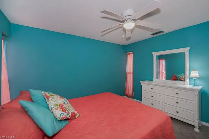 917 Se 35th St, Cape Coral Fl 33904