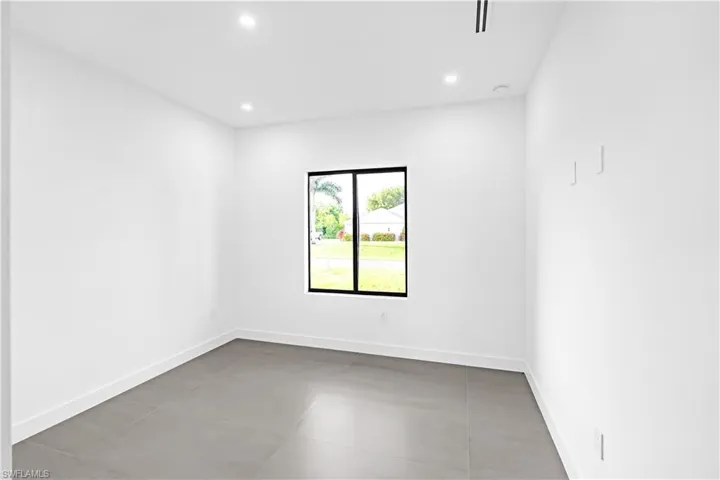 2700 Sw Embers Ter, Cape Coral, Florida 33991