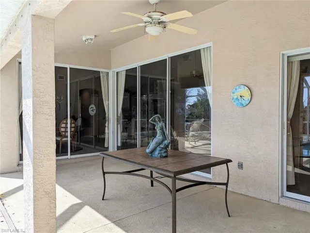 546 SE 4th  ST, Cape Coral, FL 33990