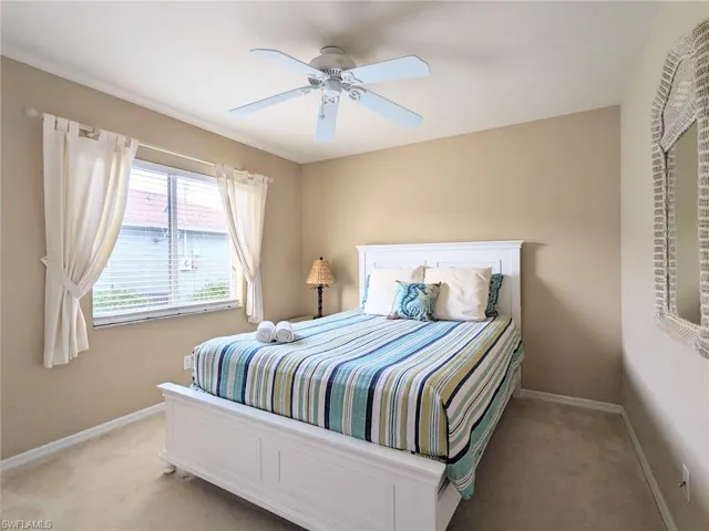 546 SE 4th  ST, Cape Coral, FL 33990