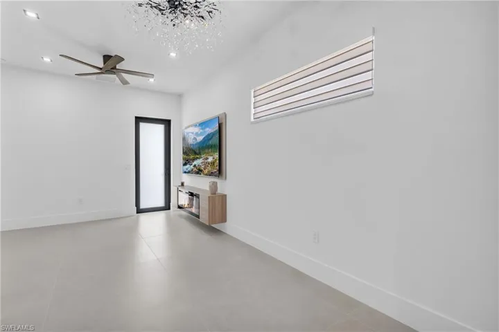 1227 Sw 37th St, Cape Coral, Florida 33914