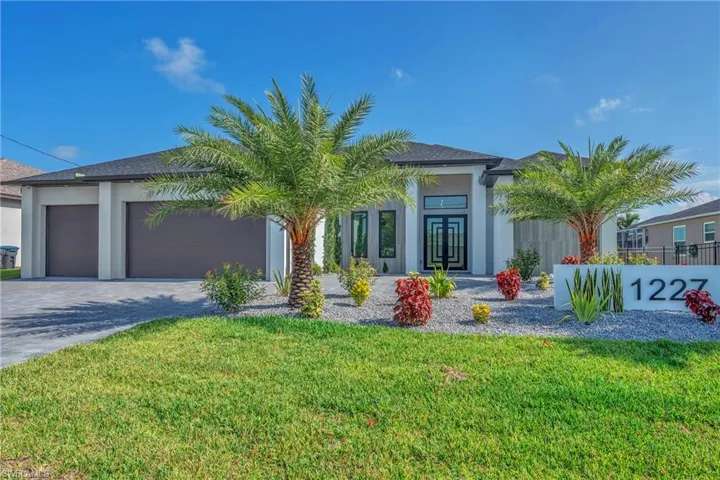 1227 Sw 37th St, Cape Coral, Florida 33914