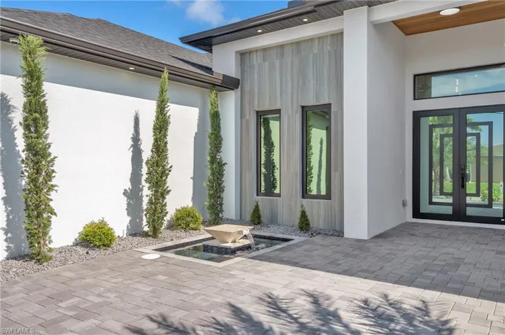 1227 Sw 37th St, Cape Coral, Florida 33914