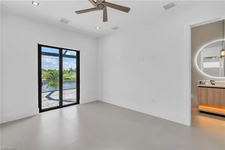 1227 Sw 37th St, Cape Coral, Florida 33914
