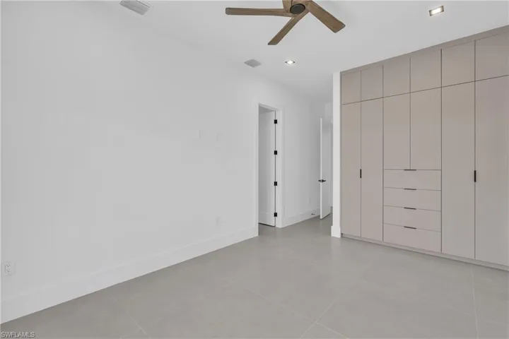 1227 Sw 37th St, Cape Coral, Florida 33914