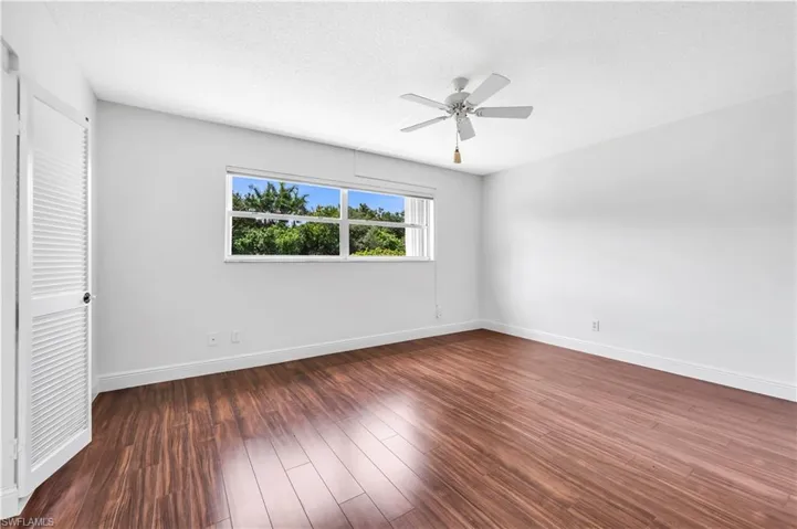 600 Valley Stream Dr D3, Naples, Florida 34113