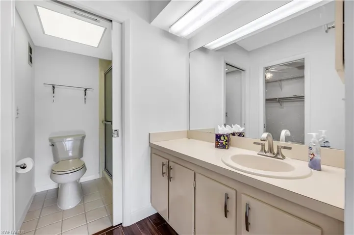 600 Valley Stream Dr D3, Naples, Florida 34113