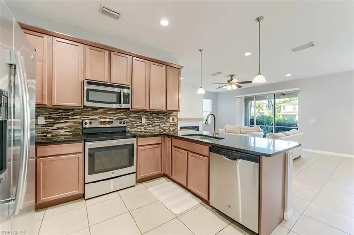 4084 Wilmont Pl, Fort Myers, Florida 33916
