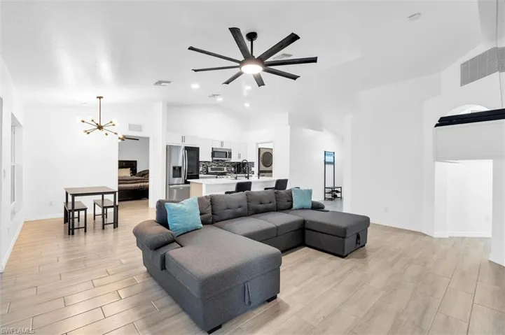 2830 Tropicana Pkwy W, Cape Coral, Florida 33993
