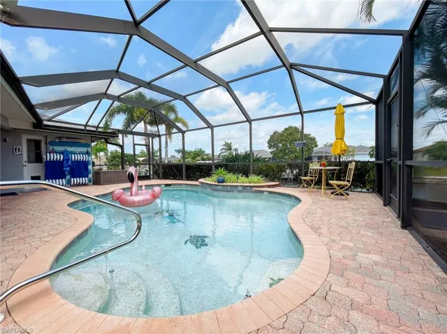 Massive Lanai and pool area