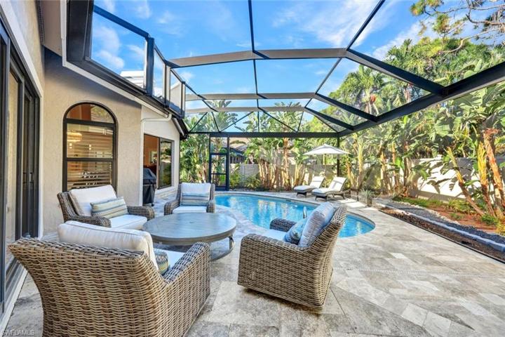Welcome home to the GORGEOUS community of Laurel Ridge in Bonita Bay!