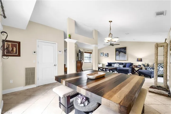 9141 SW 22nd  ST, Boca Raton, FL 33428