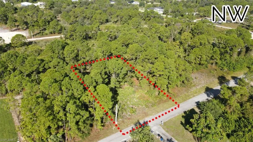 1615  Dixie  AVE, Lehigh Acres, FL 33972
