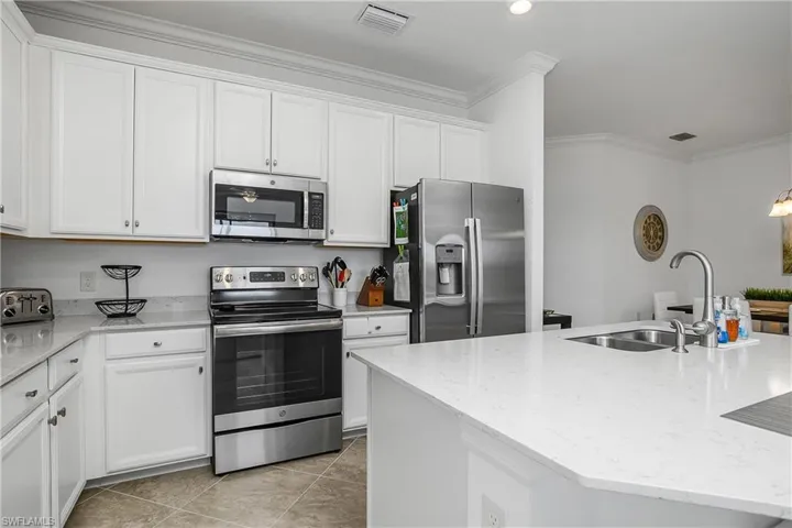 9584  Trevi  CT, Naples, FL 34113