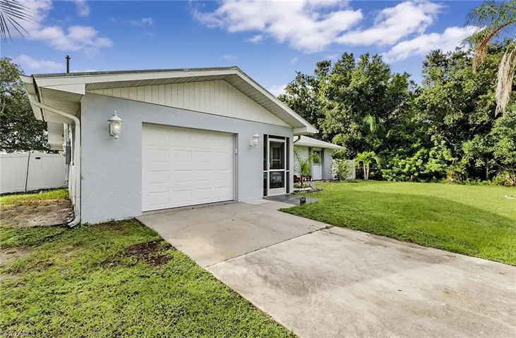 732 Haleybury St, Port Charlotte, Florida 33948