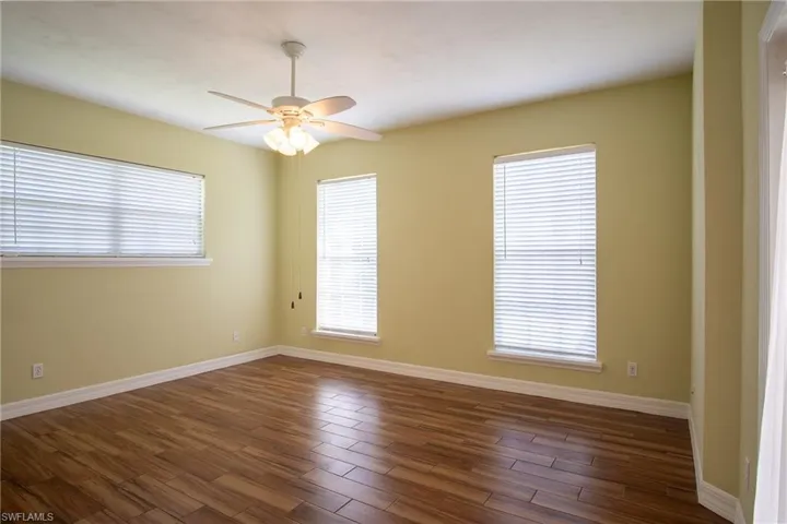 Downstairs primary bedroom
