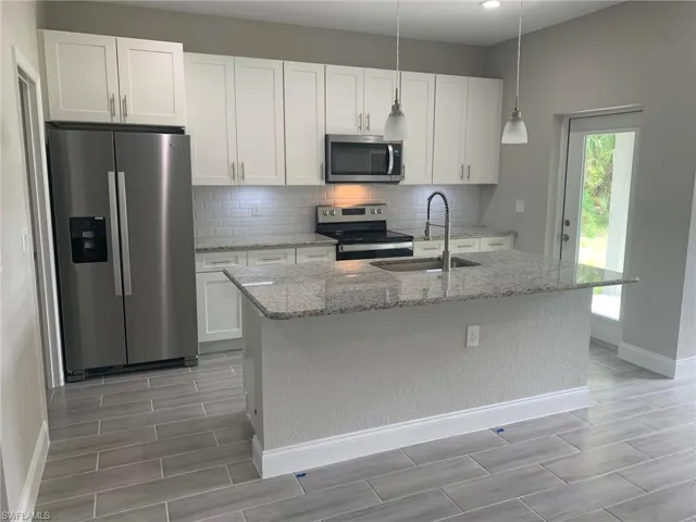 island with pendant lights