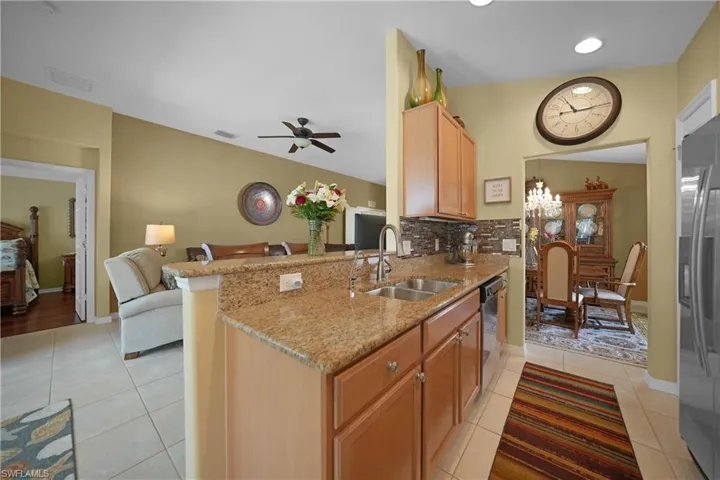 2457 Anguilla Dr, Cape Coral, Florida 33991