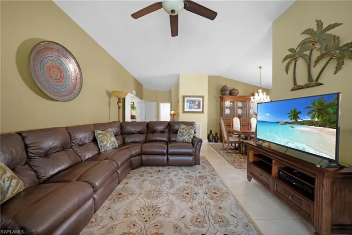 2457 Anguilla Dr, Cape Coral, Florida 33991