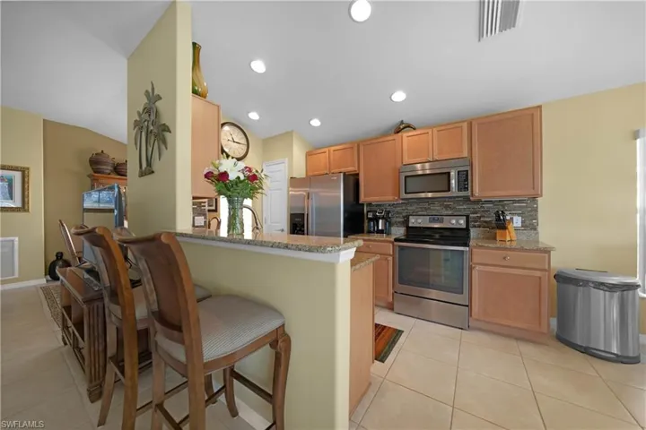 2457 Anguilla Dr, Cape Coral, Florida 33991