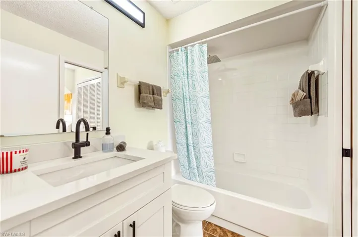 616 Se 14th Ter 201, Cape Coral, Florida 33990