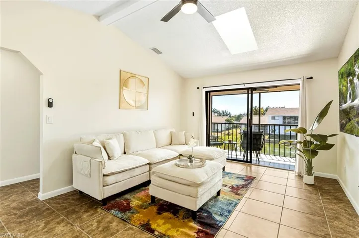 616 Se 14th Ter 201, Cape Coral, Florida 33990