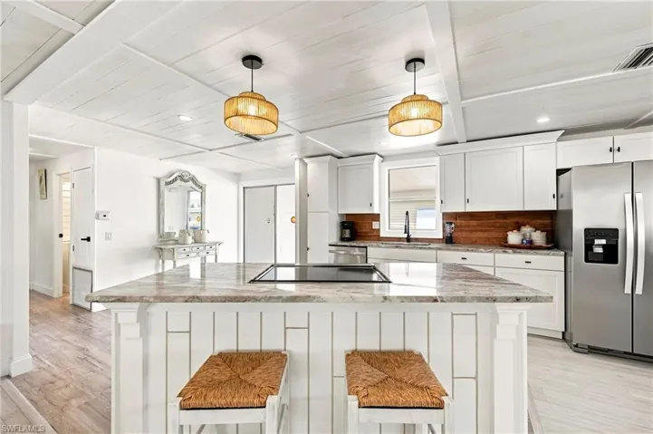 573 Hogan Dr, North Fort Myers, Florida 33903