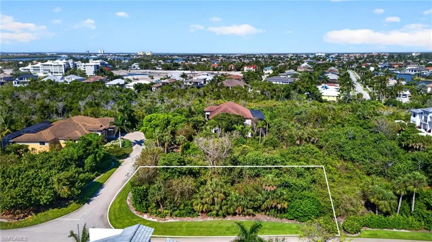 707 Waterside Dr, Marco Island, Florida 34145