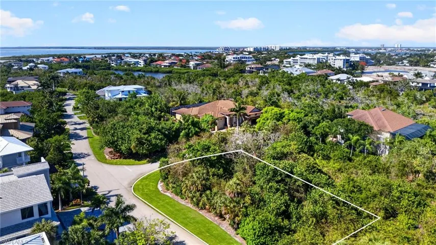 707 Waterside Dr, Marco Island, Florida 34145