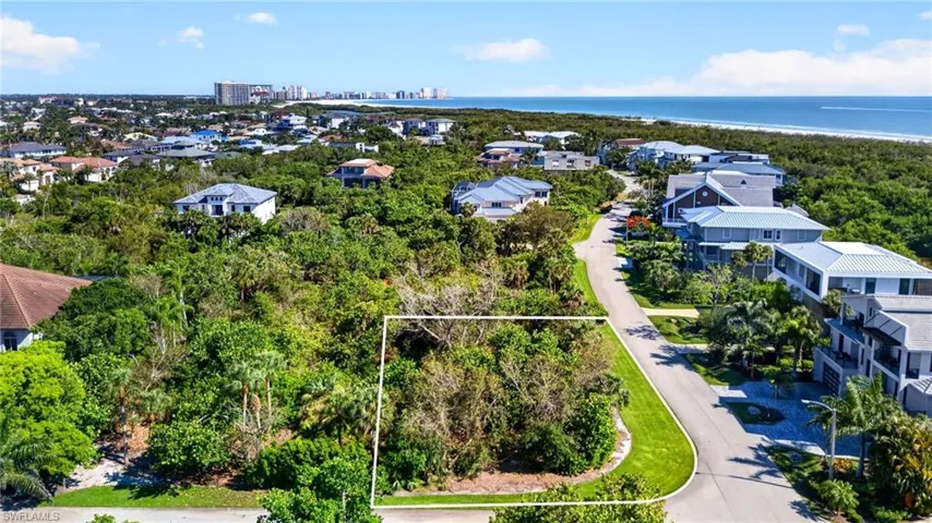 707 Waterside Dr, Marco Island, Florida 34145
