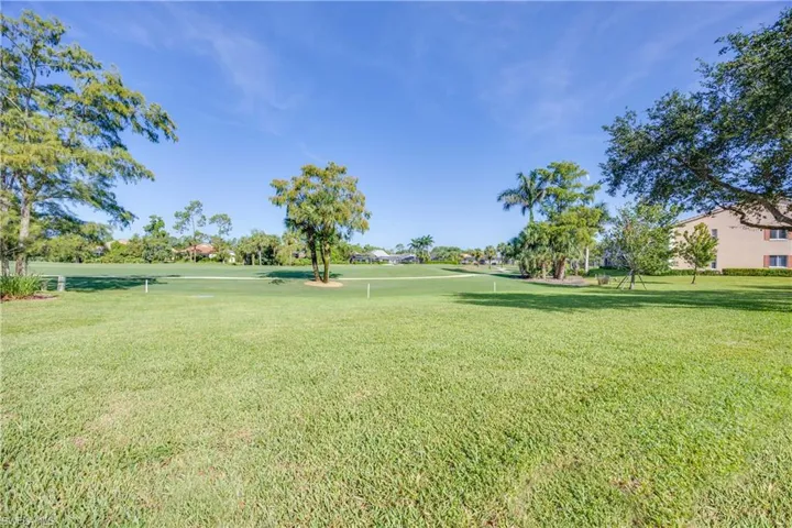 700  Saratoga  CIR, Naples, FL 34104