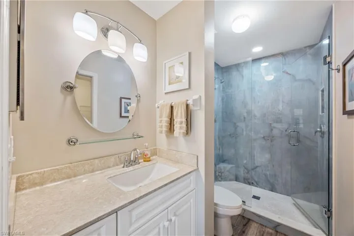 700  Saratoga  CIR, Naples, FL 34104