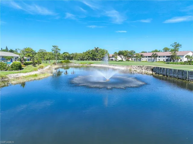 700  Saratoga  CIR, Naples, FL 34104