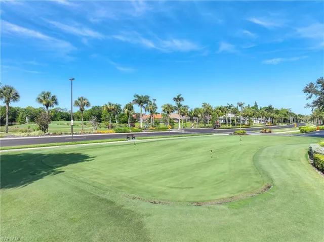 700  Saratoga  CIR, Naples, FL 34104