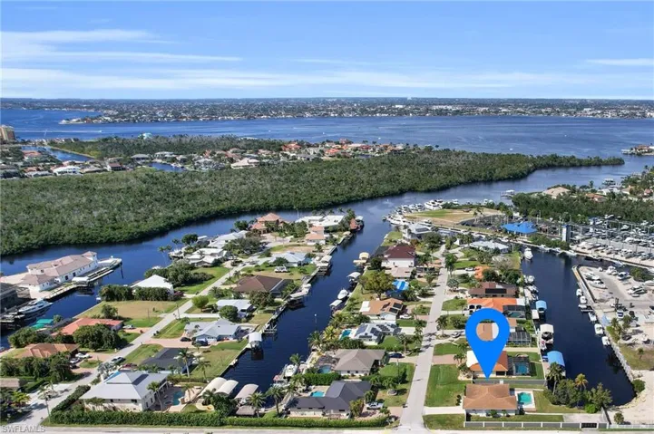 137  Placid  DR, Fort Myers, FL 33919