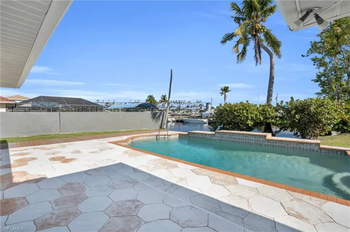 137  Placid  DR, Fort Myers, FL 33919