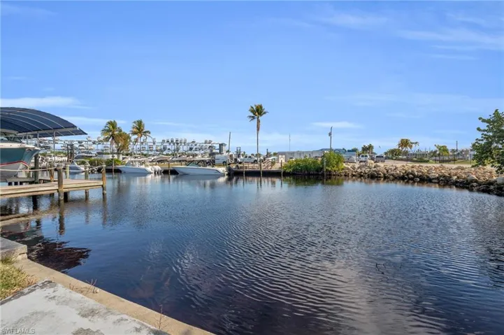 137  Placid  DR, Fort Myers, FL 33919