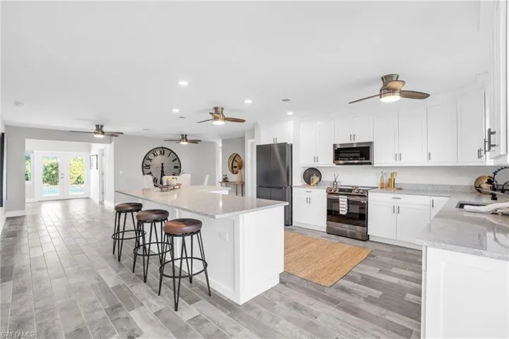 137  Placid  DR, Fort Myers, FL 33919