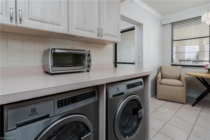 Electro lux washer and dryer,